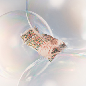 男生把小困困进男生困困里
